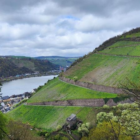 Direkt Am Rhein Mit Burgblick Nahe Rheinsteig Bis 8 Personen, 2 Baeder, 4 Zimmer, Kueche, Netflix Appartement Kaub Buitenkant foto