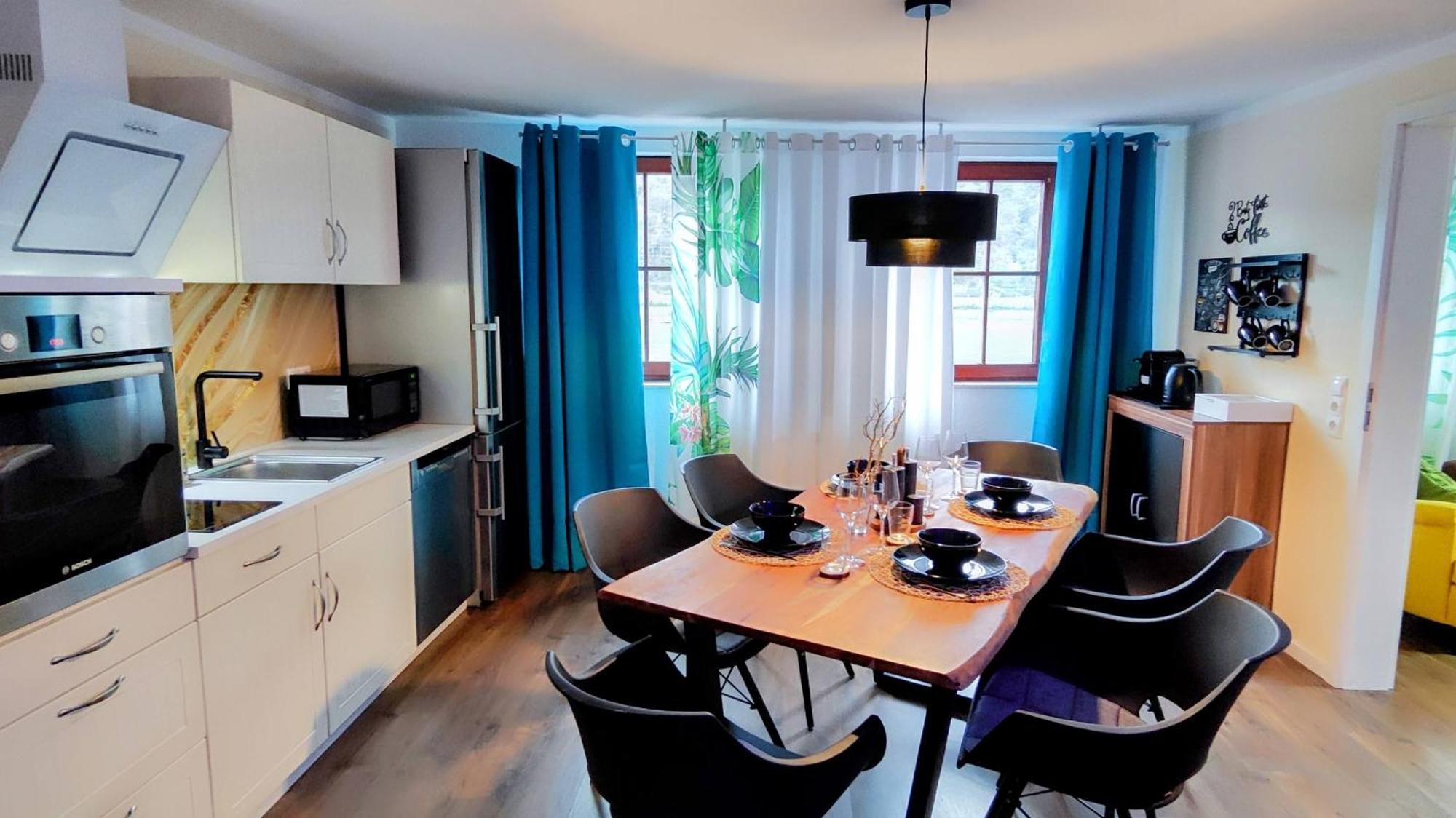 Direkt Am Rhein Mit Burgblick Nahe Rheinsteig Bis 8 Personen, 2 Baeder, 4 Zimmer, Kueche, Netflix Appartement Kaub Buitenkant foto